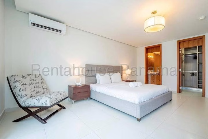 Venta de Apartamento en Costa del Este 26LBR5817