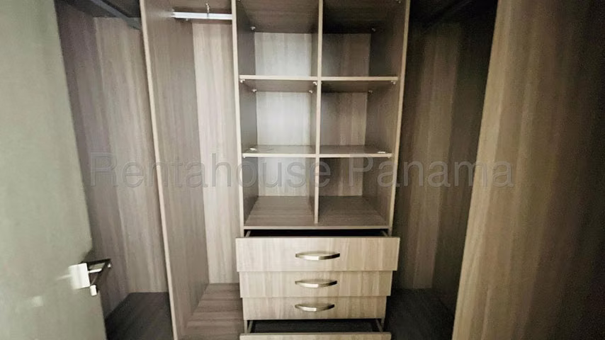 Venta de Apartamento en Costa del Este 25LBR8357