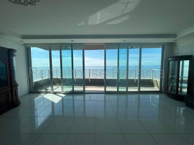Venta de Apartamento en Costa del Este 26LBR3079