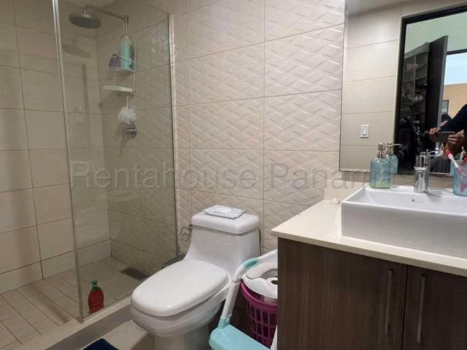 Alquiler de Apartamento con Línea blanca en Panama Pacifico Ph Madeira EC