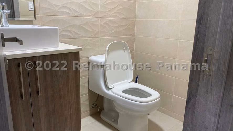 Alquiler de Apartamento Amoblado en Panama Pacifico Ph MADEIRA EC