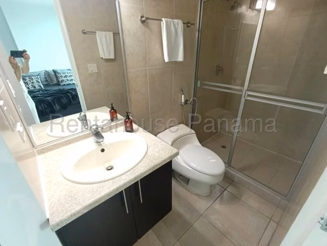 Venta de Apartamento Amoblado en Bellavista Ph The Seawaves EC