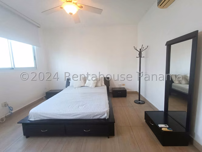 Venta de Apartamento Amoblado en Bellavista Ph Vista Balboa EC