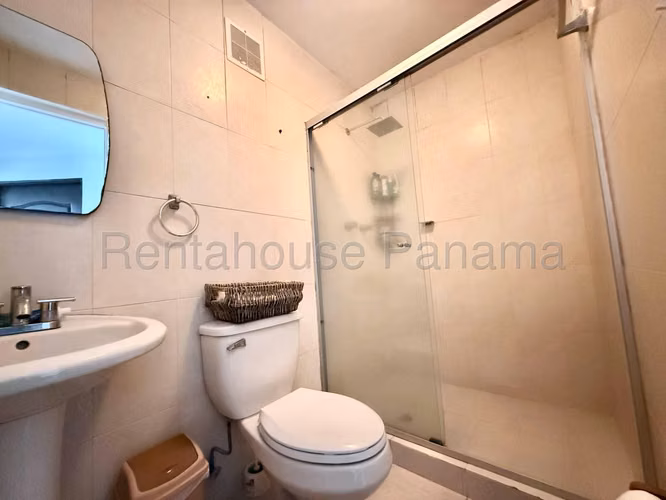 Alquilo Apartamento en Edison Park OF27-390