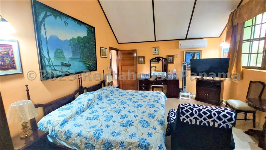 Vendo Casa en La Alameda OF26-4505