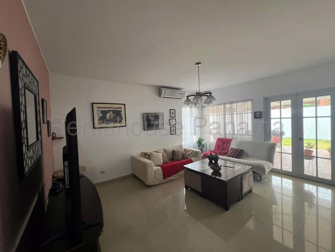 House for sale in Costa del Este Palmeras del este 337.97 Mts PD