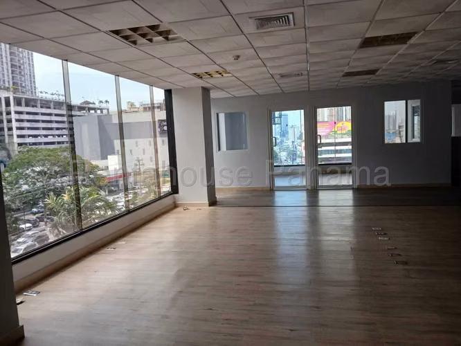 Excelentes Oficinas en Alquiler en el Dorado 27PPM415
