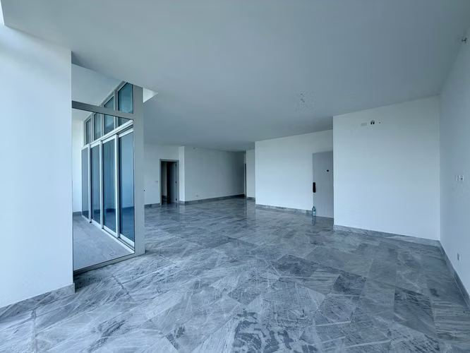 THE IVY PENTHOUSE - SANTA MARIA - VENTA