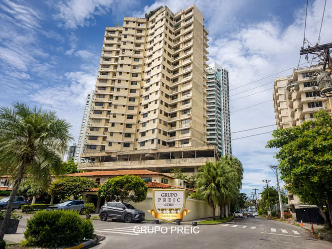 APARTAMENTO EN ALQUILER MARBELLA PH VISTA BELLA PLAZA VACIO AC