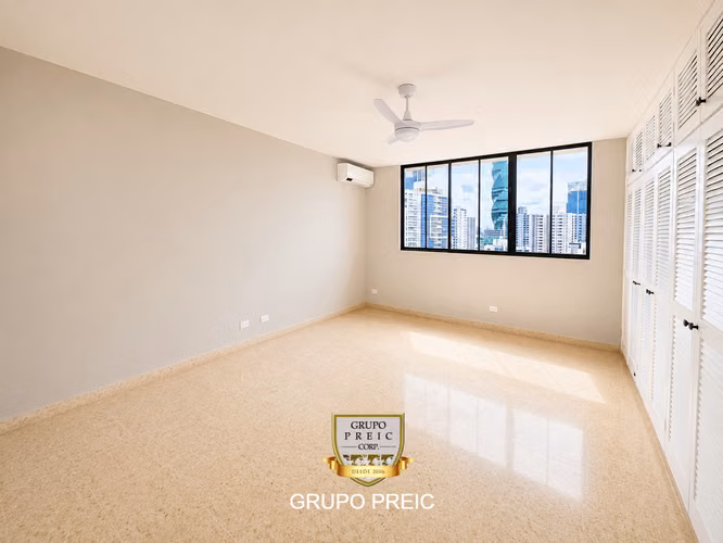 APARTAMENTO EN ALQUILER MARBELLA PH VISTA BELLA PLAZA VACIO AC