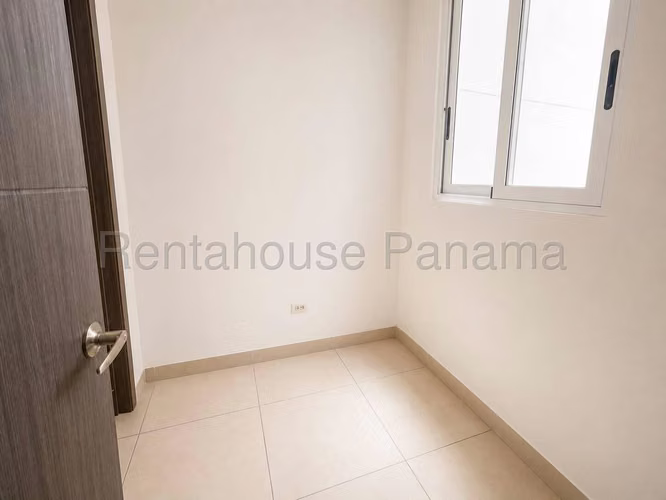 Venta de Apartamento en Condado del Rey Ph Kings Park NS