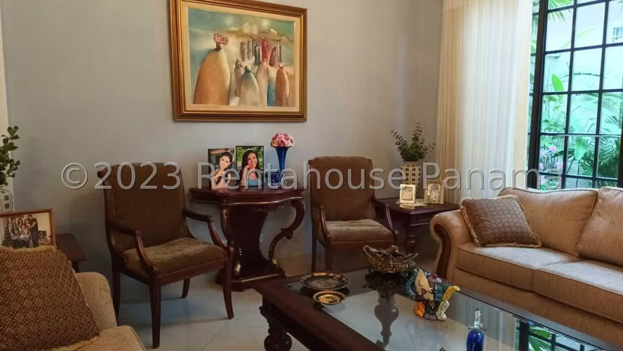 Venta de Casa en Altos de Panama NS