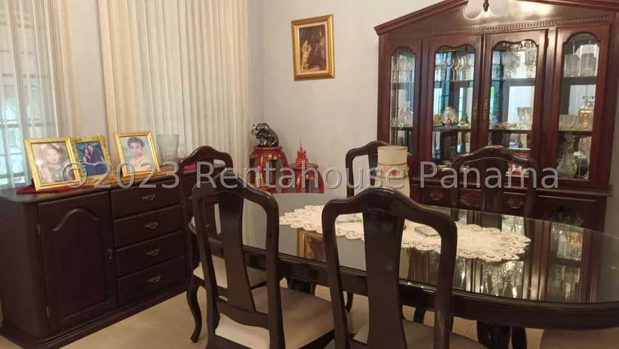 Venta de Casa en Altos de Panama NS