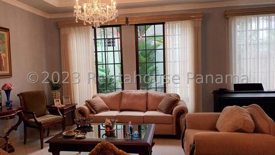 Venta de Casa en Altos de Panama NS