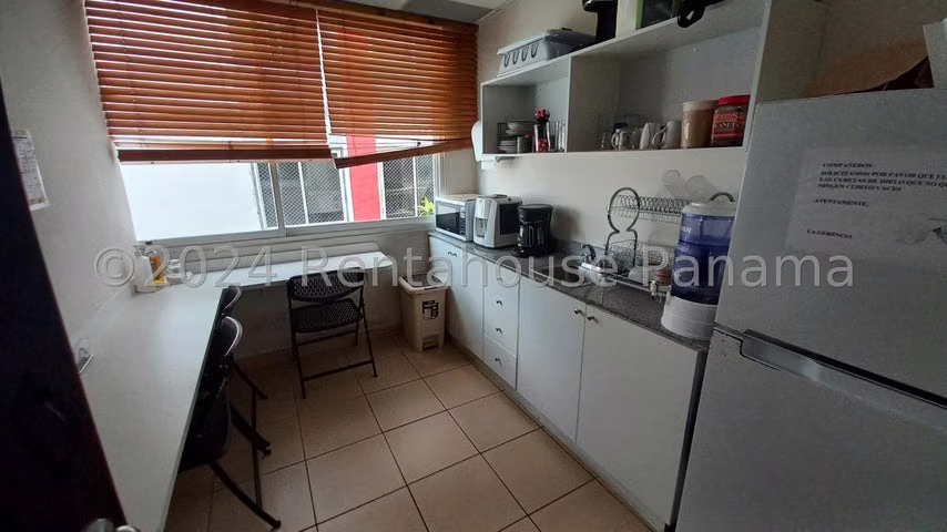 SE VENDE EXCELENTE OFICINA EL DORADO 24CDY8597