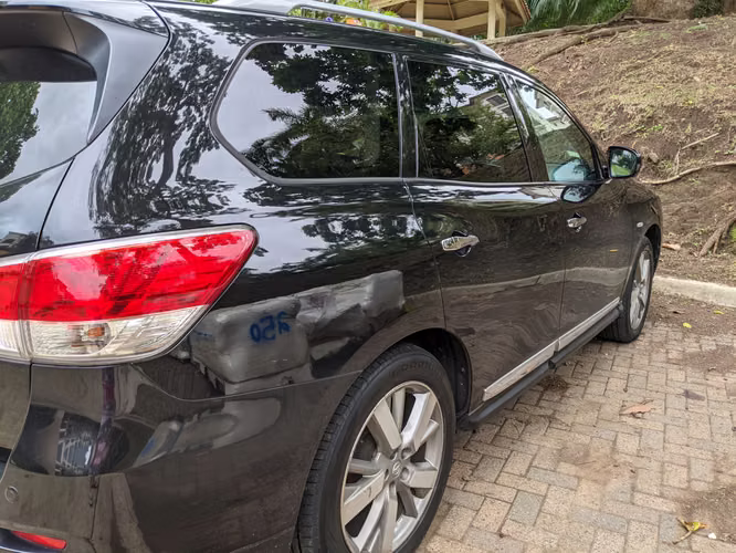 Nissan Pathfinder 2016 4WD | 80,000 km | 7 Pasajeros | Cuero | Sunroof
