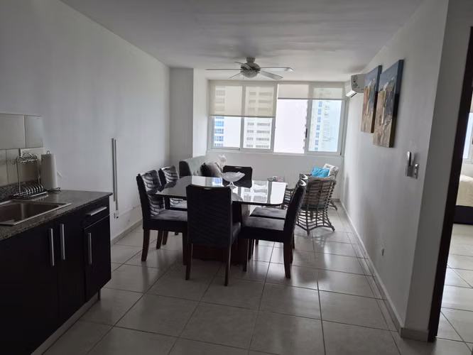APARTAMENTO A 1 CUADRA DE CINTA COSTERA