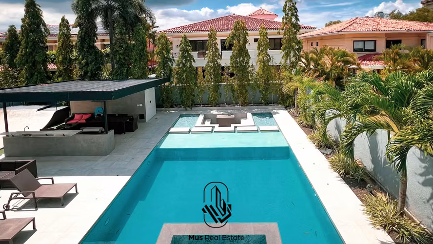 Casa de Lujo en Venta – Residencial PH Magnolias, Costa del Este - SG