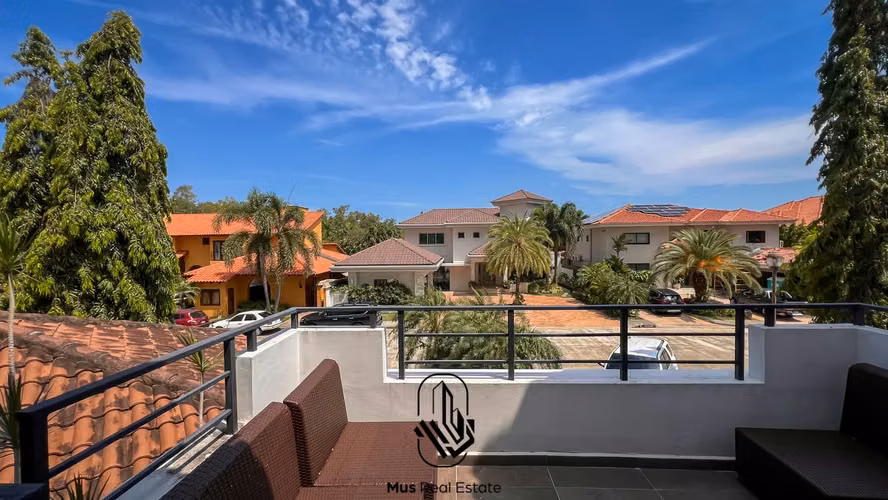 Casa de Lujo en Venta – Residencial PH Magnolias, Costa del Este - SG