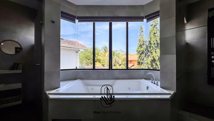 Casa de Lujo en Venta – Residencial PH Magnolias, Costa del Este - SG