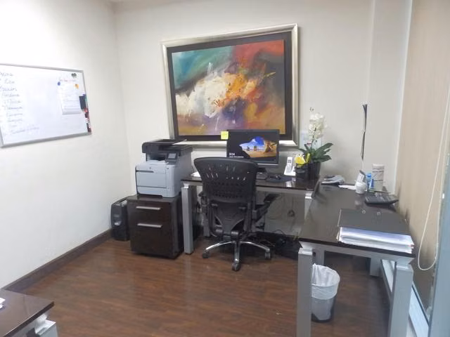 SE VENDE FUNCIONAL OFICINA 26CDY7220