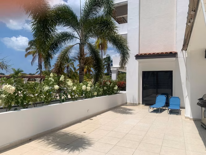 VENTA DE HERMOSO APARTAMENTO EN PLANTA BAJA – ISLAMAR, VISTAMAR