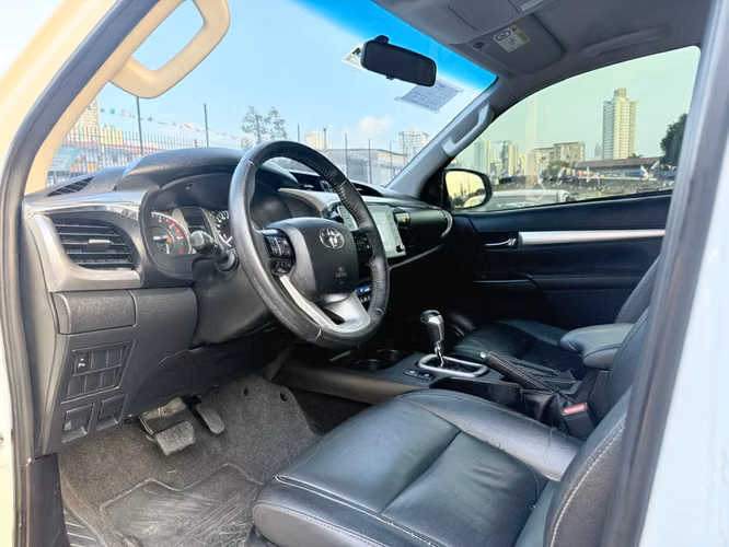Toyota Hilux 2021 - Imagen 10