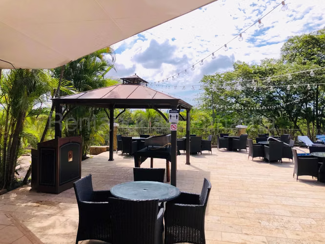 Casa en alquiler de 222 m2 en Cocolí AMD