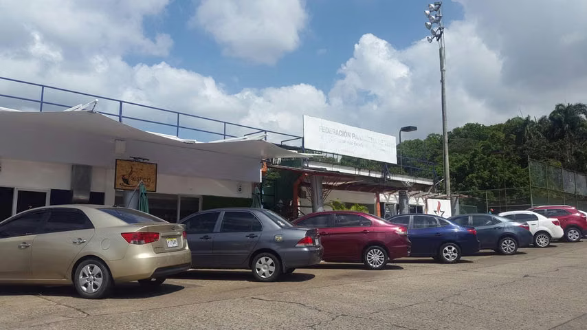 VENDO TERRENO  EN LLANOS DE CURUNDU  25CDY2693