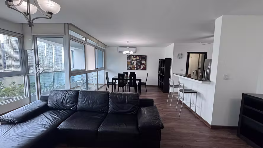 Apartamento en Venta en Avenida Balboa. PH BAYFRONT. 26LDC8280