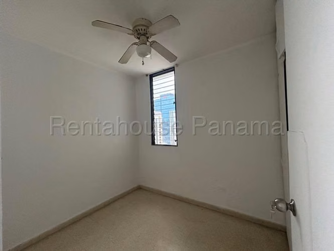 Apartamento en Venta en Marbella. PH MARSELLA. 27LDC409