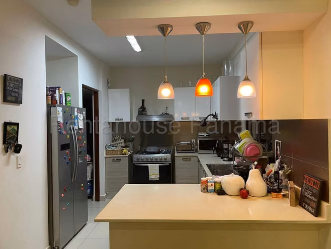 Casa en Alquiler en Panamá Pacifico. PH RIVER VALLEY. 27LDC405