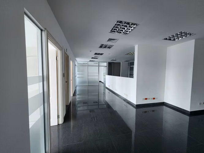 Ocean Business Plaza