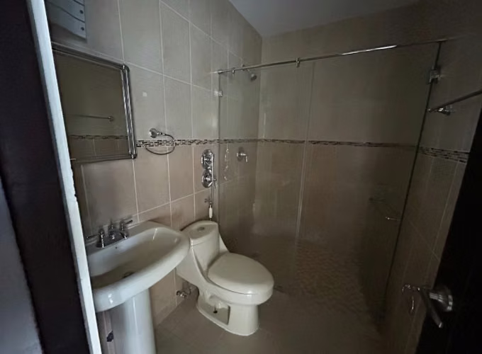 Venta – Casa en Club de Golf de Panamá, Brisas del Golf