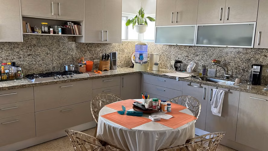 Vendo amplio apartamento en el Carmen - Imagen 5