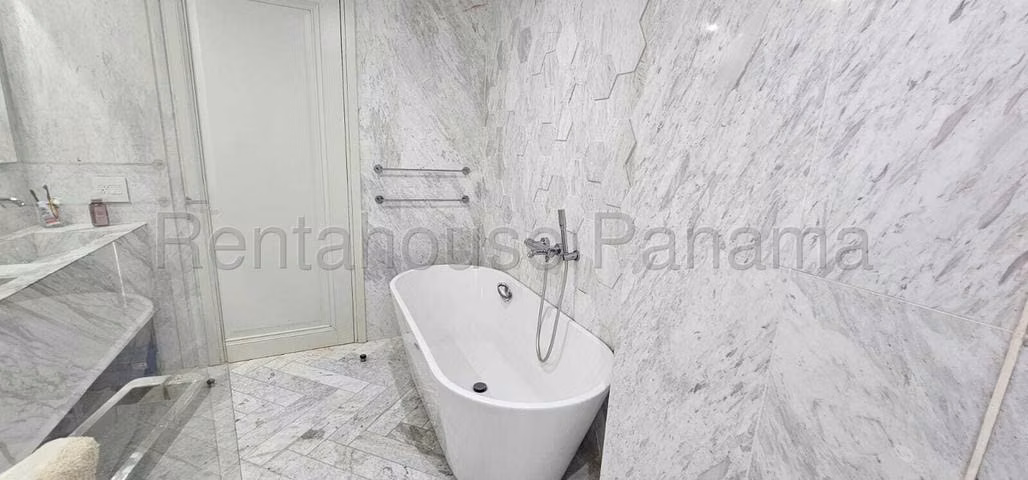 Apartamento en venta en Wanders & Yoo 27LRL425