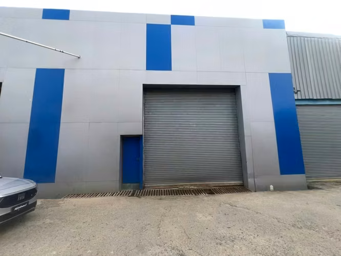Alquiler de Ofibodega con Electricidad Trifasica