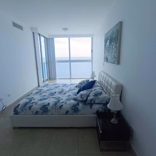 Vendo Lindo Apartamento Frente al Mar - Imagen 4