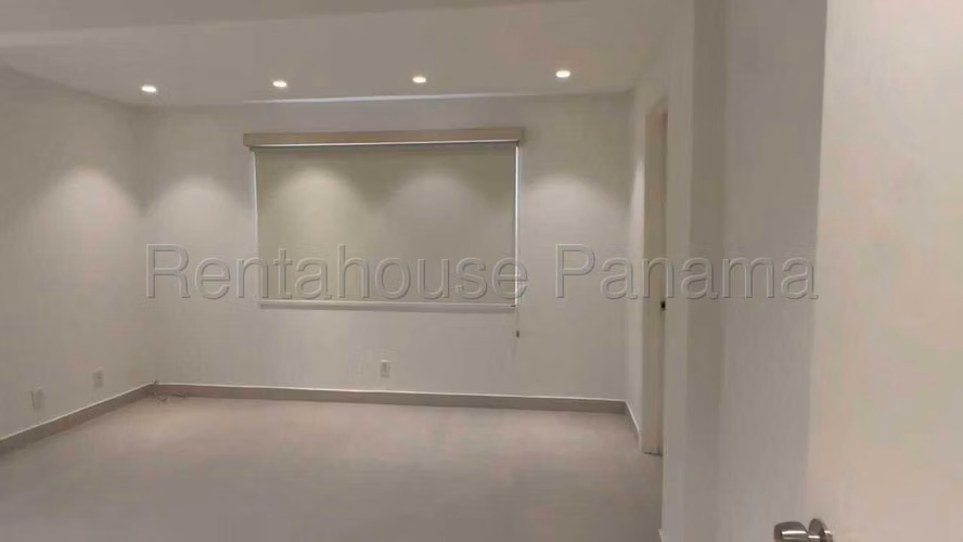 Alquiler de Amplia y Comoda Casa en Clayton 26*2295Mfk