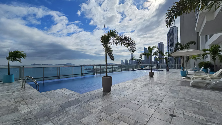 SE ALQUILA APARTAMENTO AMOBLADO PH WATERS CLIENTES DIRECTOS