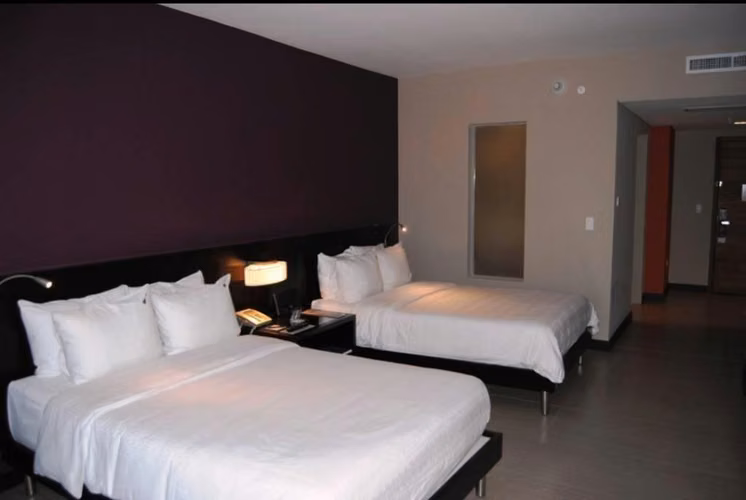 Alquilo Lujosa Habitación en Hotel Megapolis