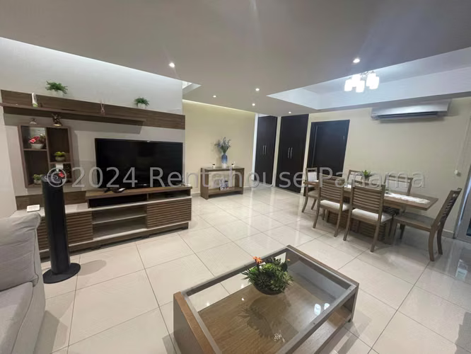 Venta de Apartamento Amoblado en Costa del Este 26*8981Mfk