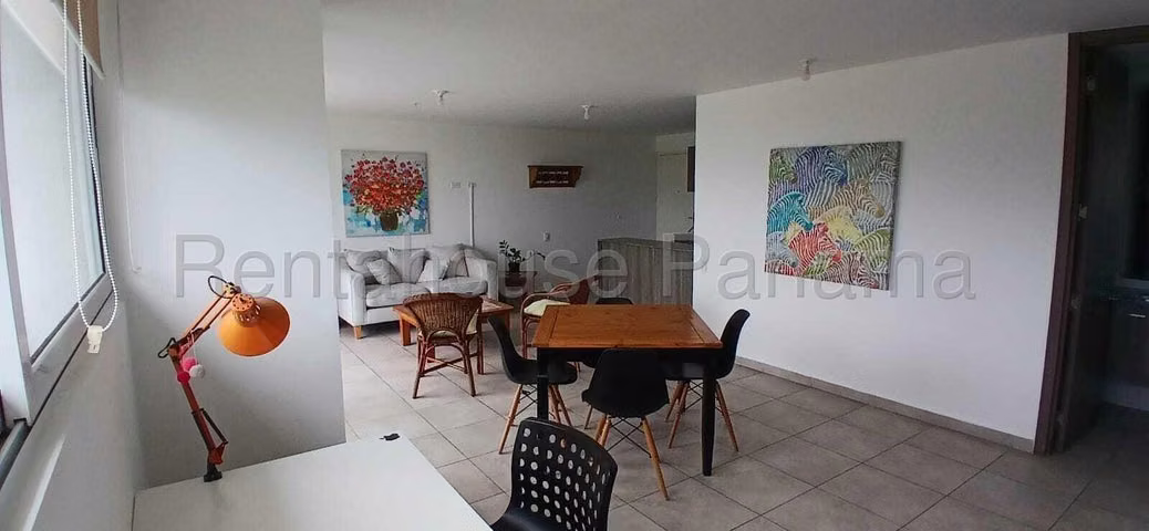 Alquiler de Apartamento en Brisas del Golf  26LBR2937