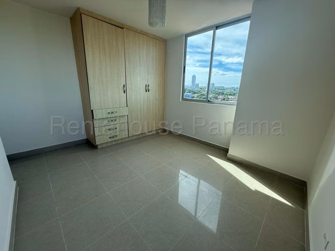 Apartamento en Venta en Chanis. 26-8801.