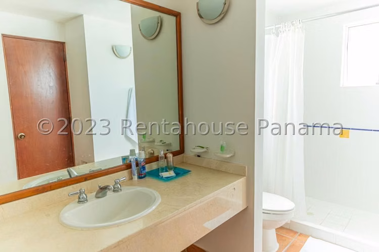Casa en Playa Blanca - Venta
