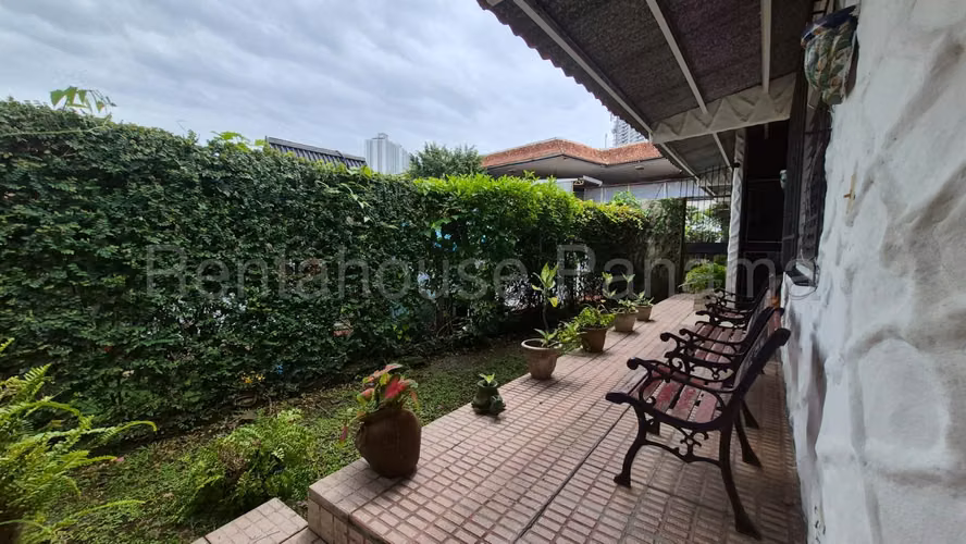 Casa en Venta en Villa de las Fuentes. 27-334.