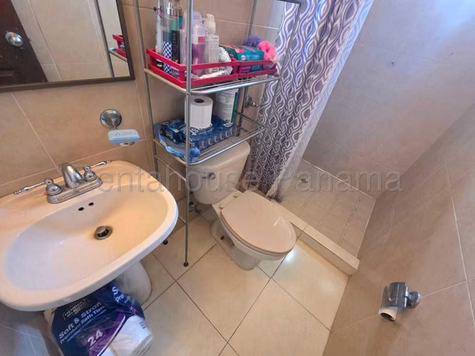 Venta Casa Las Cumbres - YD
