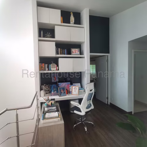 Casa en Venta en Altos de Panama AFC 26-3155