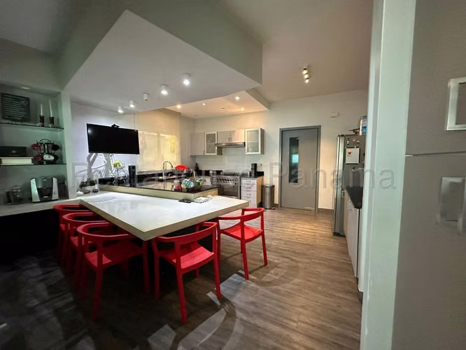 Casa en Venta en Altos de Panama AFC 26-3155