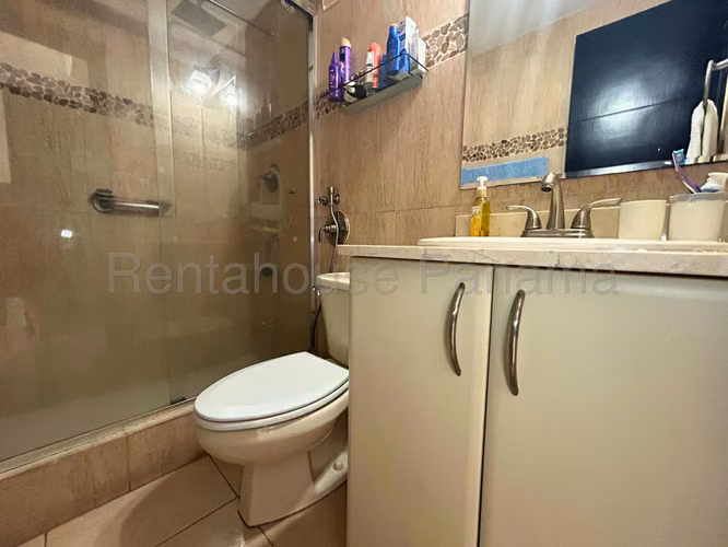 Se Vende Apartamento en Costa del Este YDU